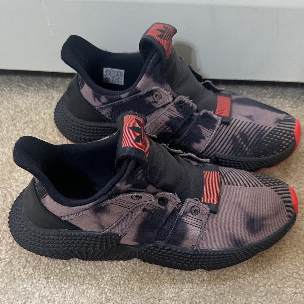 Adidas Kids Black and Red Tie-Dye Sneakers